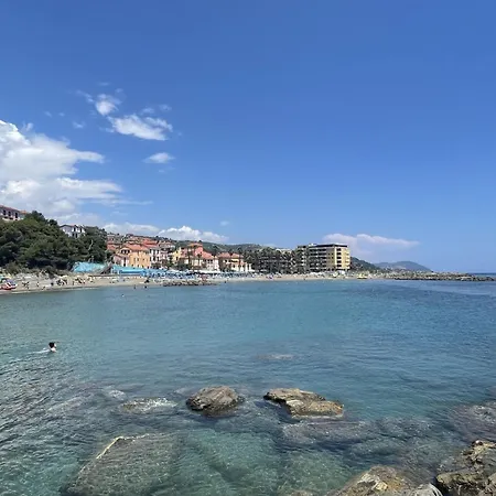 Le Margherite - Slr264 By Interhome * Costarainera