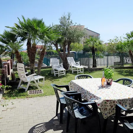 Apartamento Le Margherite - Slr264 By Interhome *